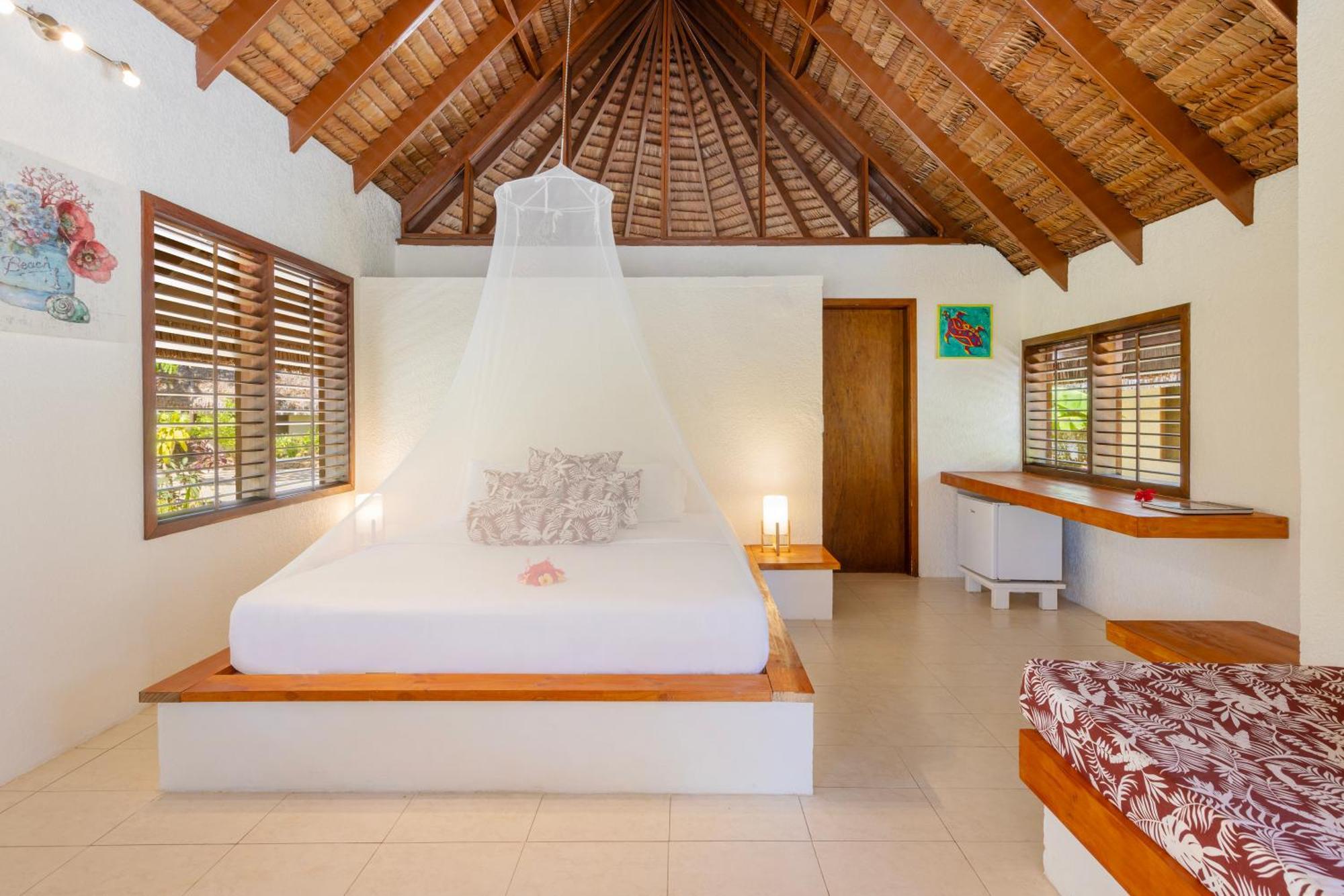 Breakas Beach Resort (Adults Only) Port Vila Luaran gambar