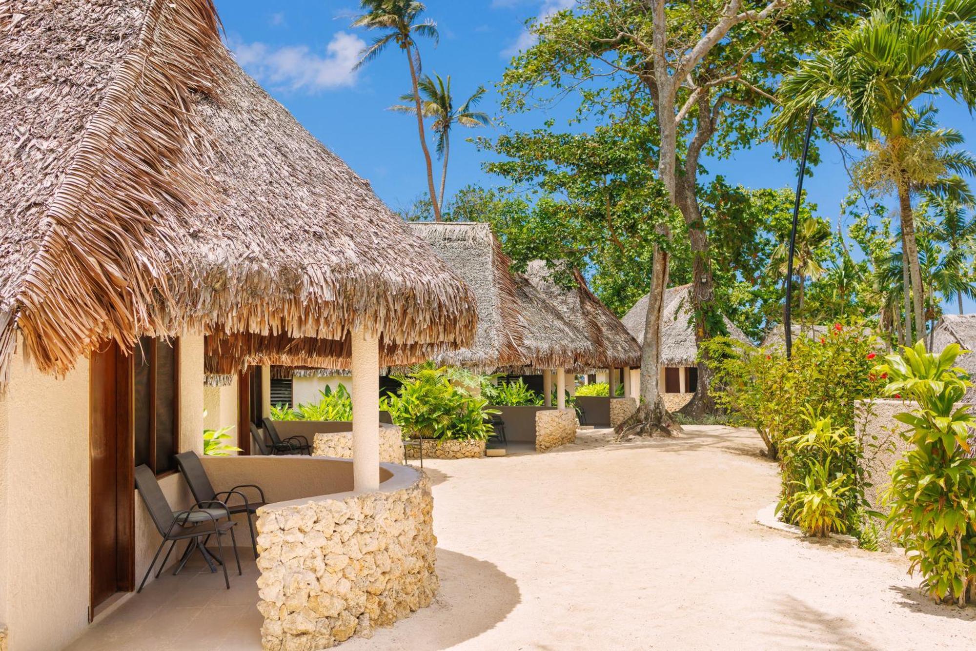 Breakas Beach Resort (Adults Only) Port Vila Luaran gambar