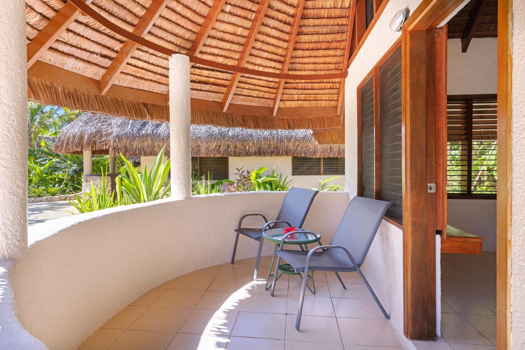 Breakas Beach Resort (Adults Only) Port Vila Luaran gambar