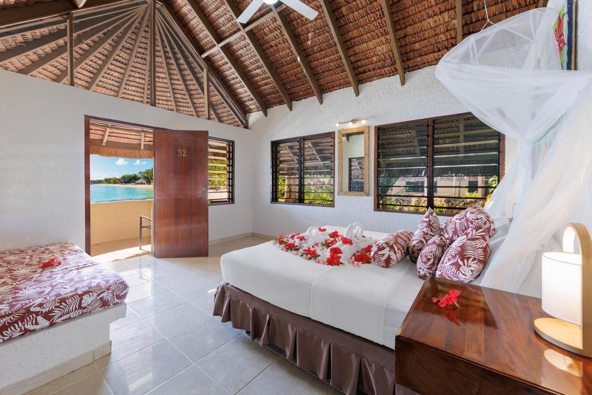 Breakas Beach Resort (Adults Only) Port Vila Luaran gambar
