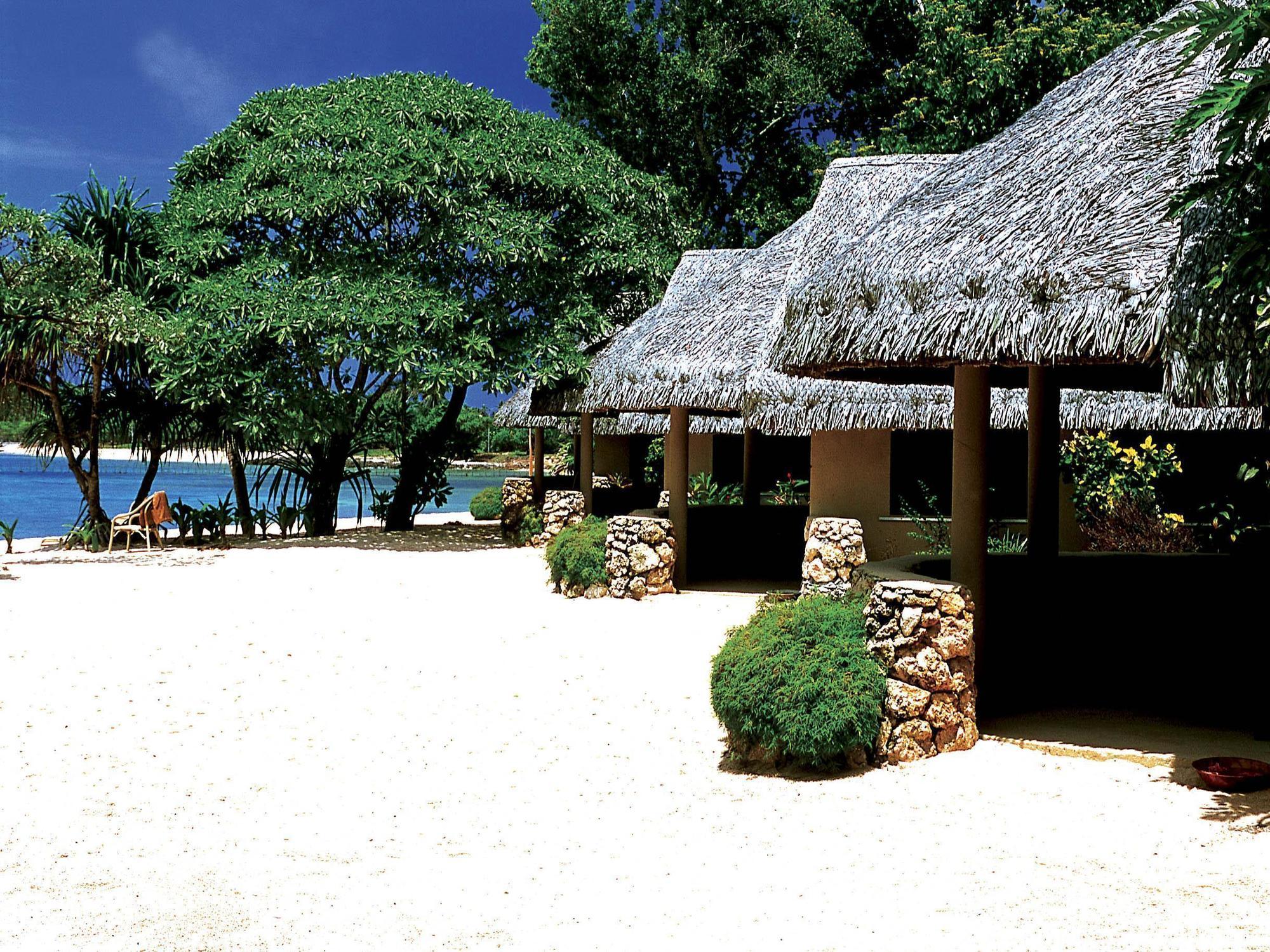 Breakas Beach Resort (Adults Only) Port Vila Luaran gambar