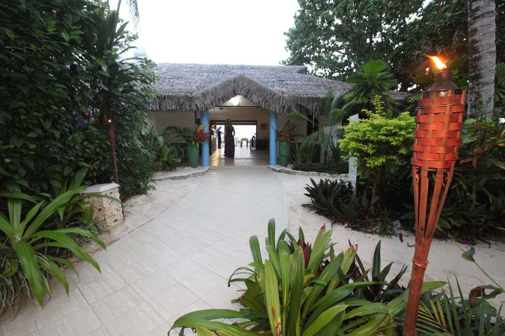 Breakas Beach Resort (Adults Only) Port Vila Luaran gambar