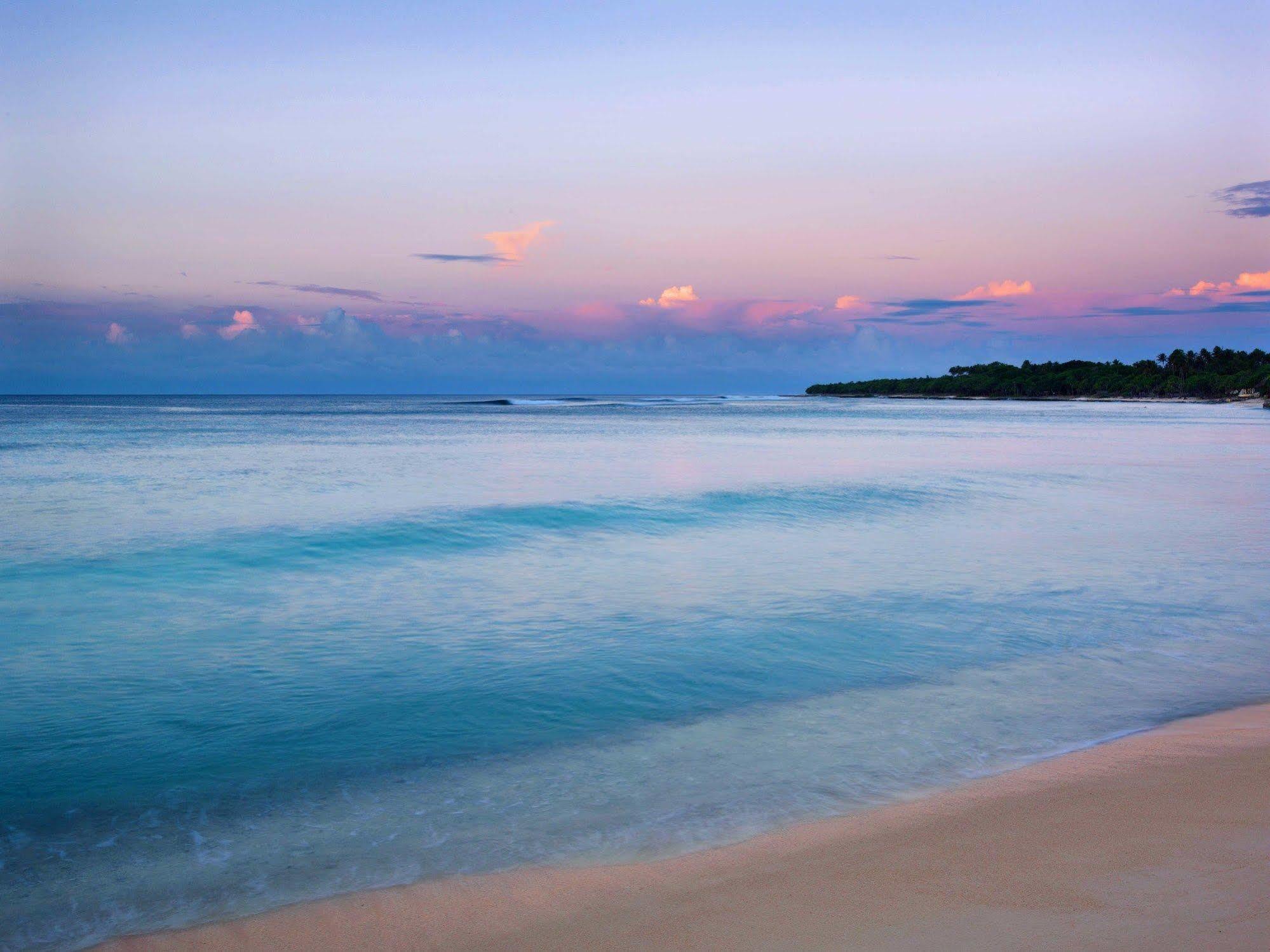 Breakas Beach Resort (Adults Only) Port Vila Luaran gambar